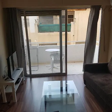 Modern Mackenzie Beach Apartment Larnaca